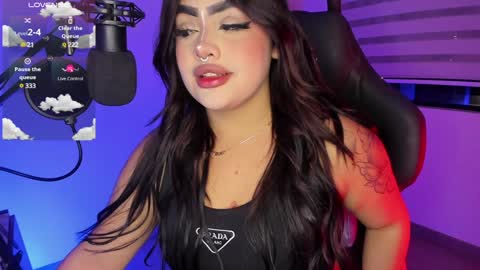 Snapshot of i_am_ari chatting on December 2024 01:32:02 AM Ari online show from December 2024 01:32:02 AM