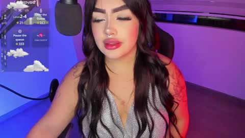 Snapshot of i_am_ari chatting on December 2024 01:01:02 AM Ari online show from December 2024 01:01:02 AM