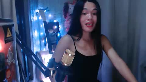 Snapshot of i_am_asian90 chatting on February 2026 05:53:02 PM Kim online show from February 2026 05:53:02 PM