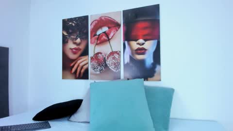 The Dolls online show from December 2025 07:41:02 PM