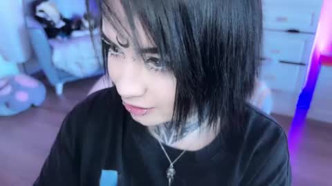 Asya  online show from February 2025 12:39:01 PM