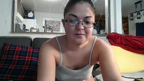 Snapshot of i_fetishize_u chatting on January 2025 06:49:01 PM ShortStuff online show from January 2025 06:49:01 PM