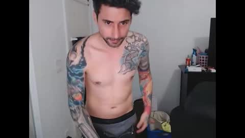 Snapshot of i_man_van chatting on March 2026 03:00:01 AM Rylan Chase online show from March 2026 03:00:01 AM