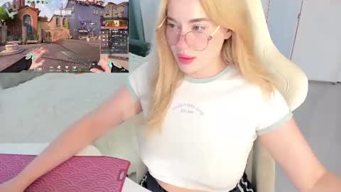 Snapshot of i_want_you_eva chatting on June 2026 03:27:01 PM HiI am EvaPVT is open online show from June 2026 03:27:01 PM