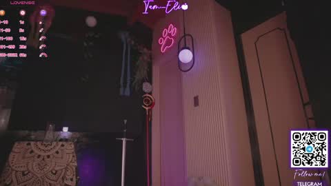 Snapshot of iam_eli chatting on May 2026 01:58:01 AM online show from May 2026 01:58:01 AM