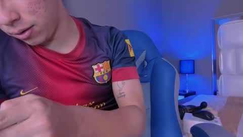 iam_mathias online show from October 2025 07:36:02 PM
