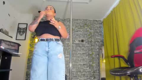 Samy   online show from January 2025 05:56:02 PM