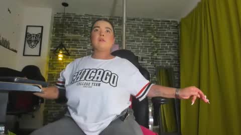 Samy   online show from February 2025 11:43:02 AM