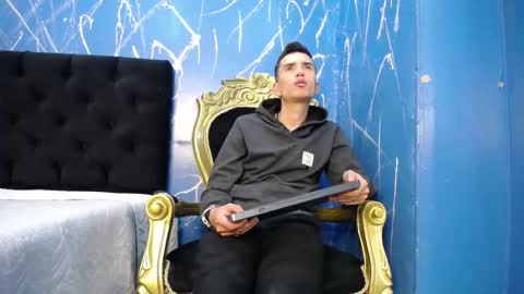 Iam Smith  online show from February 2026 03:47:02 AM