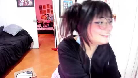 Zoe 3 online show from January 2026 10:12:02 PM