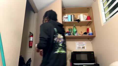 iamadielpr online show from April 2026 08:18:02 AM