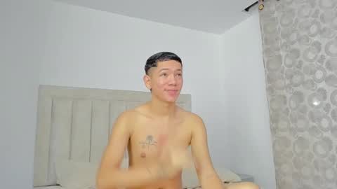 Juliiiiian online show from February 2025 10:47:02 AM