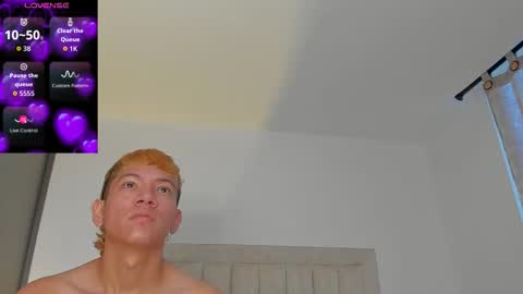 Juliiiiian online show from November 2025 11:19:01 AM