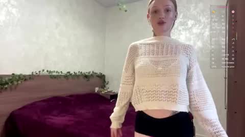 Lylu online show from October 2025 01:22:02 PM