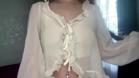 Lylu online show from November 2025 06:47:02 AM