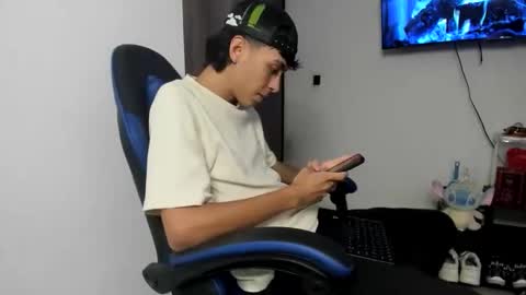 Snapshot of iammaik chatting on May 2026 08:27:01 PM iammaik online show from May 2026 08:27:01 PM