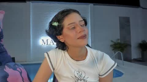 Nayuta online show from June 2026 03:21:02 AM