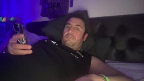 iamtheparty200 online show from December 2025 08:20:02 AM