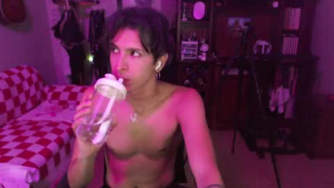 Snapshot of ian_616 chatting on April 2026 04:30:02 AM Ian online show from April 2026 04:30:02 AM