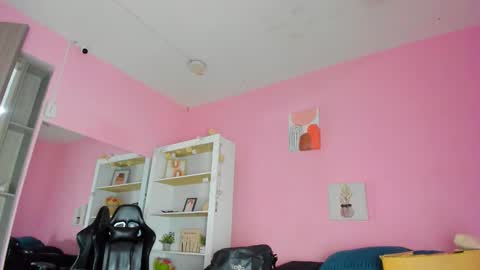 IAN CASTILLO online show from November 2025 11:10:02 AM