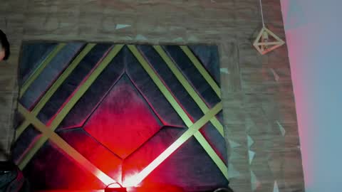 IAN CASTILLO online show from April 2026 11:16:01 AM