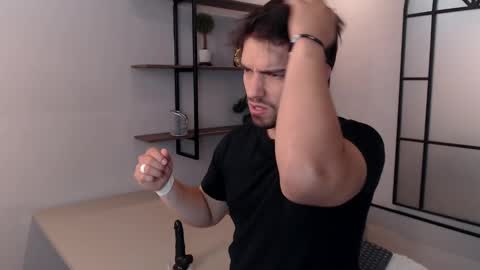 Ian Davis online show from January 2025 09:40:01 PM