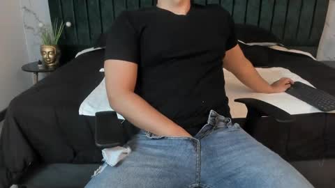 Ian Davis online show from March 2025 08:21:01 PM