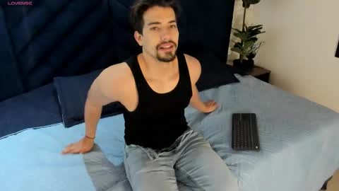 Ian Davis online show from September 2025 11:45:02 AM