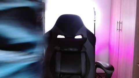 Ian Davis online show from April 2026 12:28:01 AM