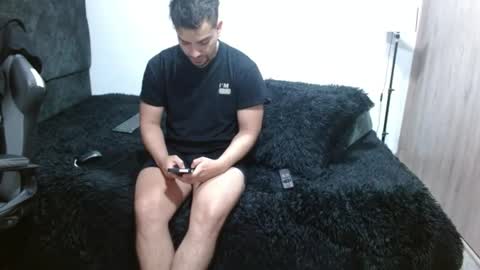 Ian Davis online show from July 2026 10:13:01 AM
