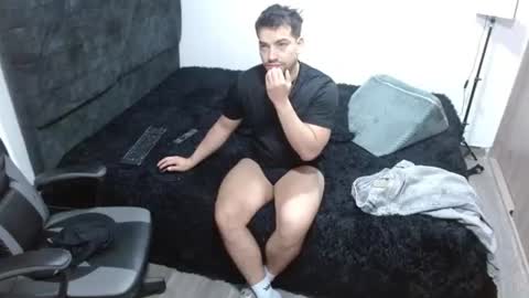 Ian Davis online show from August 2026 10:03:01 AM