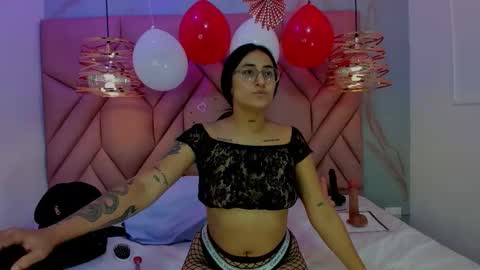 ibbie_ online show from February 2026 12:00:01 PM