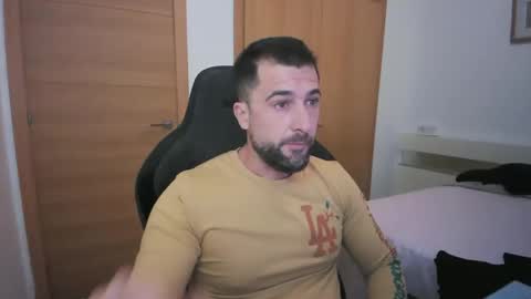 iberian_macho online show from November 2025 03:14:02 PM