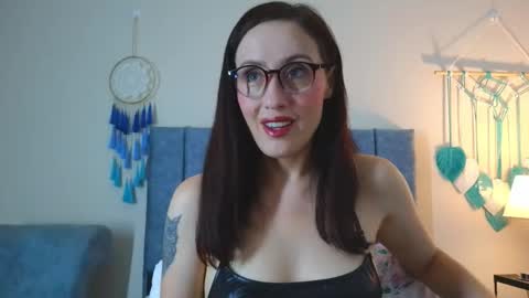 Iberian Moon online show from October 2025 11:16:01 AM