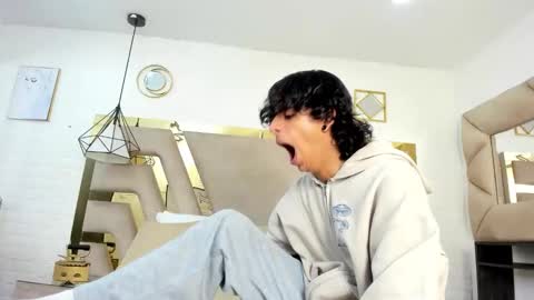 ibratxandy online show from October 2025 12:11:01 PM