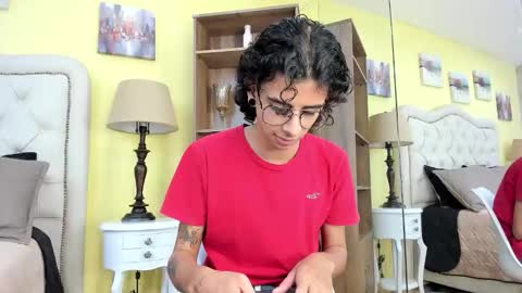 ibratxandy online show from December 2025 07:10:01 PM