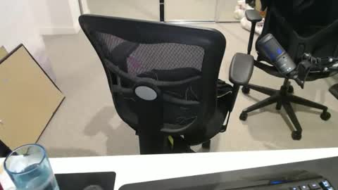 Snapshot of ic987 chatting on February 2026 01:45:01 PM ic987 online show from February 2026 01:45:01 PM