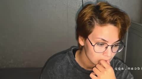 Snapshot of iceeheart chatting on September 2025 02:11:02 PM Ksenia online show from September 2025 02:11:02 PM