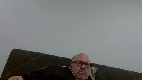 iceoli123 online show from April 2026 02:45:02 PM