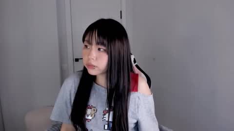 Hitomi   online show from October 2025 07:08:01 AM