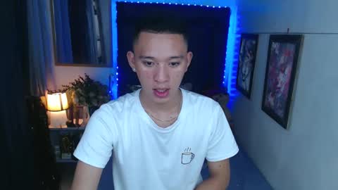 Snapshot of iconicmateo chatting on January 2025 03:39:02 PM Mateo online show from January 2025 03:39:02 PM