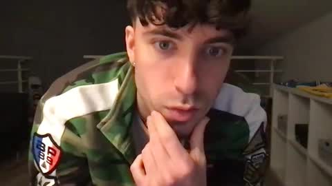 Snapshot of icyninesix chatting on December 2024 10:12:02 PM icyninesix online show from December 2024 10:12:02 PM