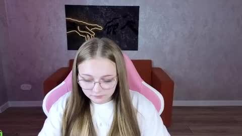 IdaRowe online show from June 2026 06:52:02 AM