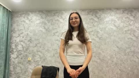 Snapshot of idellmannheim chatting on November 2025 05:14:01 PM Sofi online show from November 2025 05:14:01 PM