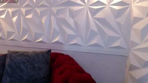 Tifanny online show from March 2026 02:13:01 PM