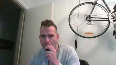 idontknowwhy1 online show from December 2024 07:50:02 AM