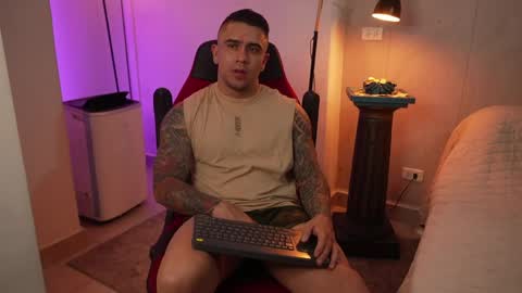 Snapshot of igor_scott chatting on May 2026 01:24:01 AM Igor scott online show from May 2026 01:24:01 AM