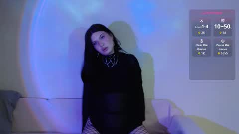 Vella online show from November 2025 01:33:02 PM