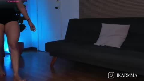 Lua     online show from October 2025 11:03:02 PM