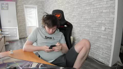 iliaskris online show from March 2025 08:05:02 AM